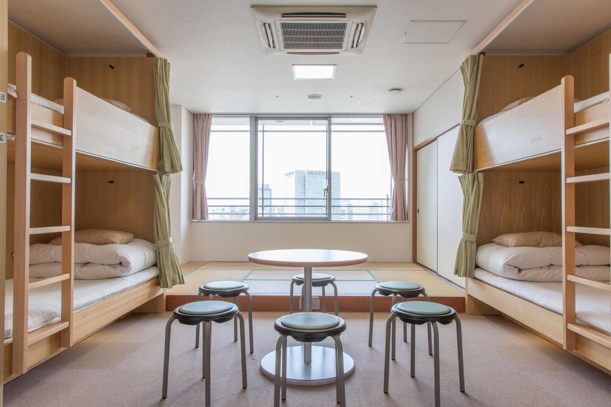 Shin-Osaka Youth Hostel Exterior photo